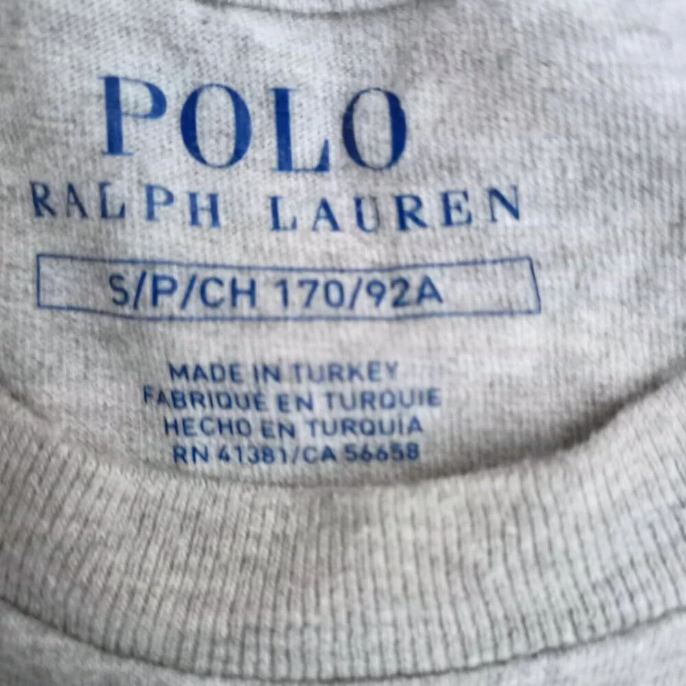 Ralph Lauren Kids Gray Long Sleeve Tee – Crewneck Logo Shirt, Size S (170/92A)